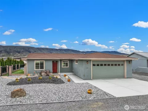110 Golf Ct SW, Mattawa, WA 99349