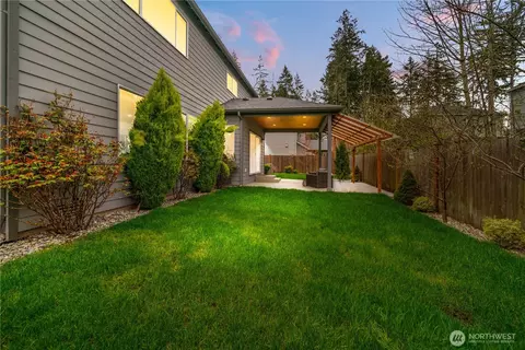 Exterior - 8837 NE 202nd Pl, Bothell, WA 98011 photo 4 of 5