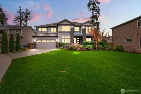 Exterior - 8837 NE 202nd Pl, Bothell, WA 98011 photo 2 of 5