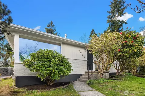7925 29th Ave SW, Seattle, WA 98126