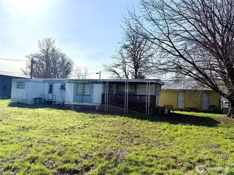 101 6th St, Starbuck, WA 99359