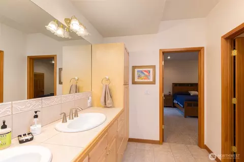 Bath - 51 Forest Ridge Dr, Sequim, WA 98382 photo 3 of 3