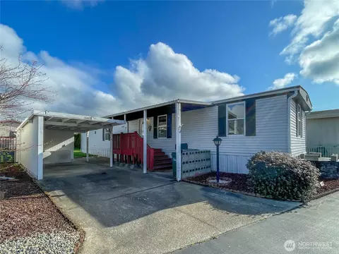 10601 61st St E #117, Puyallup, WA 98372