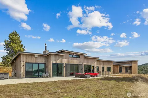 2697 Hidden Valley Rd, Cle Elum, WA 98922