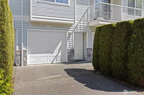 10414 Holly Dr #E, Everett, WA 98204 photo 3