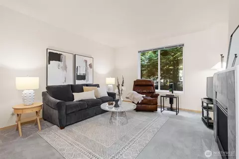 10414 Holly Dr #E, Everett, WA 98204 photo 4