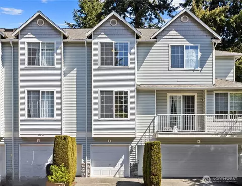 10414 Holly Dr #E, Everett, WA 98204