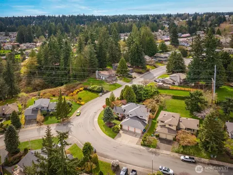 View/Area - 9826 36th Dr SE, Everett, WA 98208 photo 2 of 3