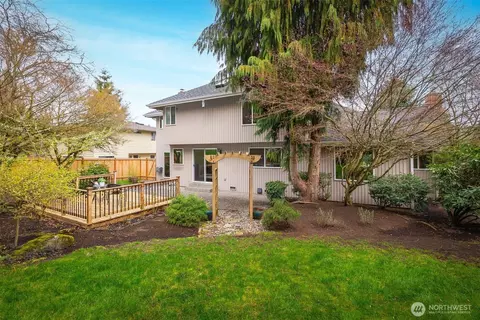 Exterior - 9826 36th Dr SE, Everett, WA 98208 photo 4 of 13