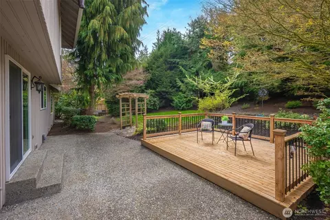 Exterior - 9826 36th Dr SE, Everett, WA 98208 photo 3 of 13