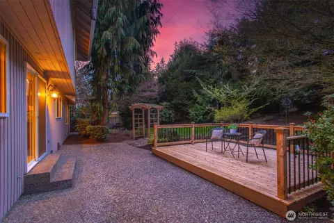 Exterior - 9826 36th Dr SE, Everett, WA 98208 photo 8 of 13