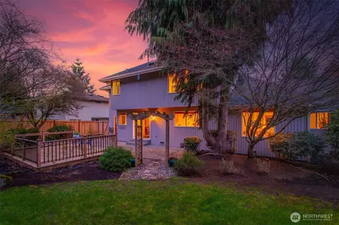 Exterior - 9826 36th Dr SE, Everett, WA 98208 photo 9 of 13