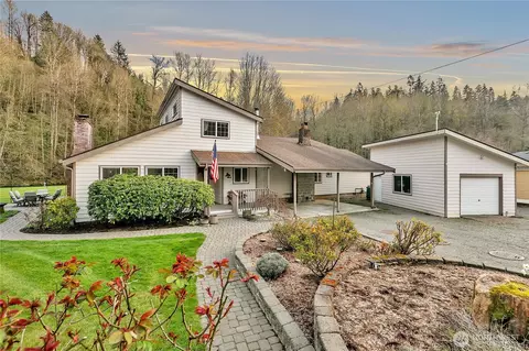 13401 SE 151st St, Renton, WA 98058