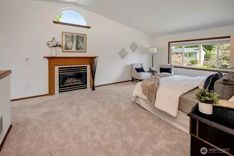 Bedroom - 19303 89th Ave NE, Bothell, WA 98011 photo 1 of 6