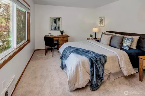 Bedroom - 19303 89th Ave NE, Bothell, WA 98011 photo 5 of 6