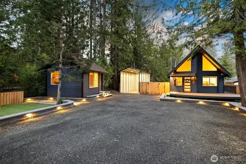 9616 Whitecap Dr NW, Olympia, WA 98502