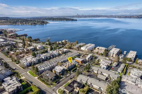 10131 NE 64th St #C, Kirkland, WA 98033