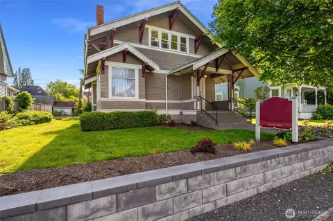 2319 Elm St, Bellingham, WA 98225