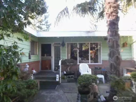 11545 6th Pl NE, Seattle, WA 98125