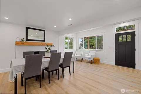 Dining - 13302 47th Ave SE, Mill Creek, WA 98012 photo 2 of 5
