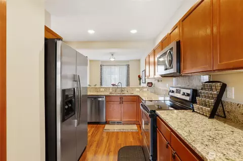 Kitchen - 9423 18th Ave W #A, Everett, WA 98204 photo 1 of 2