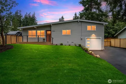 18322 72nd Ave W, Edmonds, WA 98026
