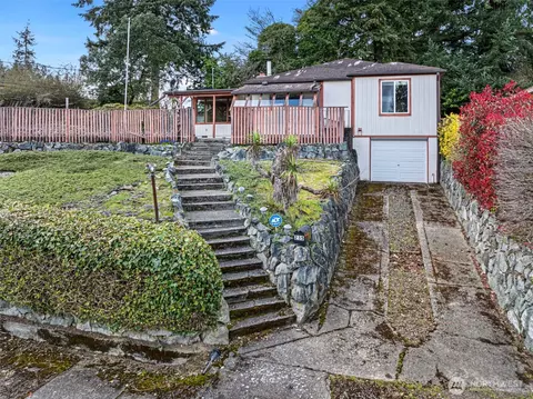 235 S Yantic Ave, Bremerton, WA 98312