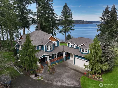 5208 E Harbor Rd, Freeland, WA 98249