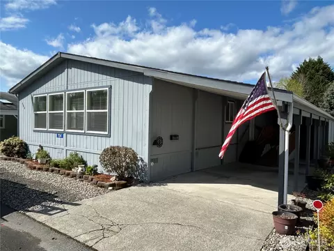 704 NE Libra Ln, Bremerton, WA 98311