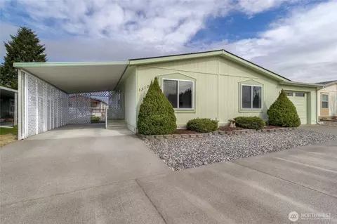 1312 Rancho Villa Dr, Walla Walla, WA 99362