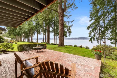 29083 Beach Dr NE, Poulsbo, WA 98370