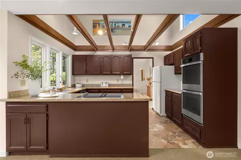 2250 39th Ave E, Seattle, WA 98112 photo 11