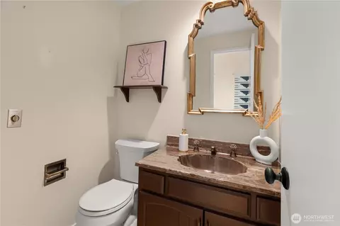 2250 39th Ave E, Seattle, WA 98112 photo 19