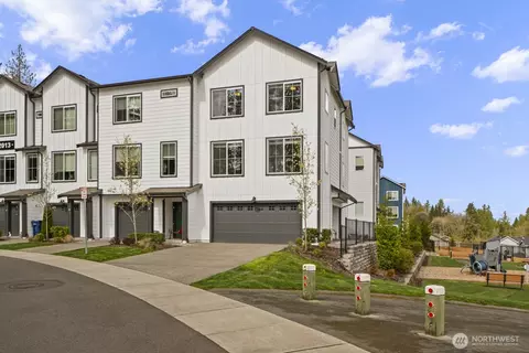 2013 101st Ave SE #7, Lake Stevens, WA 98258