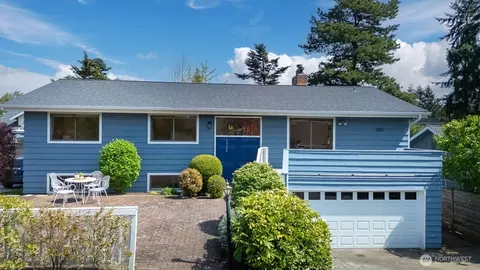 6322 54th Ave NE, Seattle, WA 98115