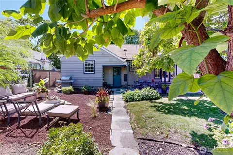 Exterior - 973 E Alder, Walla Walla, WA 99362 photo 4 of 12