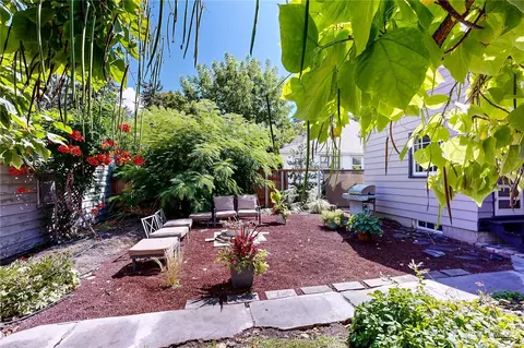 Exterior - 973 E Alder, Walla Walla, WA 99362 photo 11 of 12