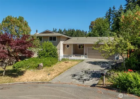 809 Juma Ct, Port Angeles, WA 98363