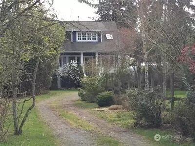 26526 99th Ave SW, Vashon, WA 98070