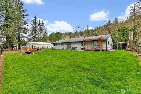 36213 312th Ave SE, Enumclaw, WA 98022