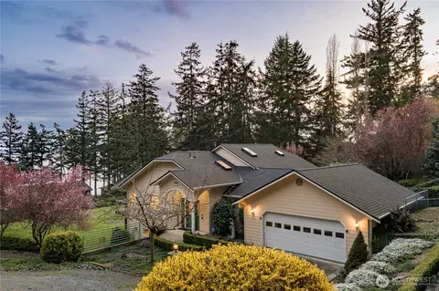 1361 Polnell Shores Dr, Oak Harbor, WA 98277