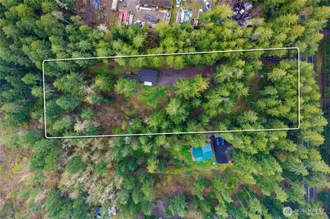 660 SE Pine Rd, Port Orchard, WA 98367