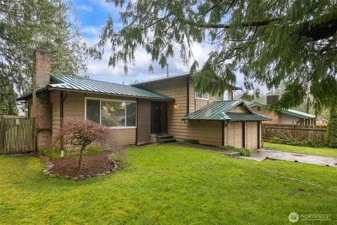 843 E Douglas Ave, Bellingham, WA 98229