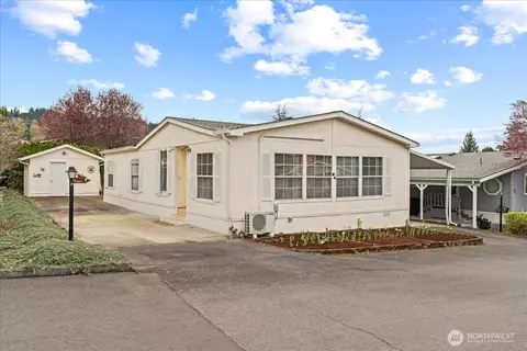 5400 Meeker Dr #64, Kalama, WA 98625