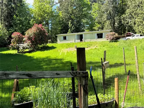 22580 Cedar Trail Ln NE, Kingston, WA 98346