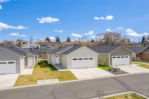 123 E 9th Ave #54, Moses Lake, WA 98837