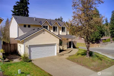 13502 20th Avenue Ct E, Tacoma, WA 98445