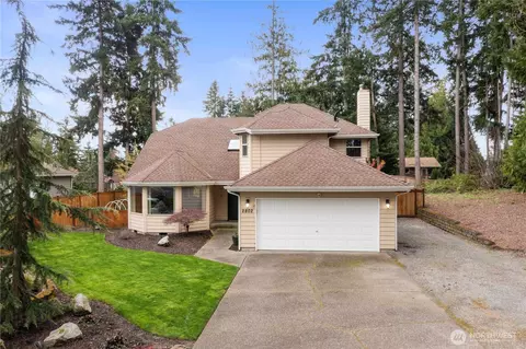 2802 211th Ave E, Lake Tapps, WA 98391
