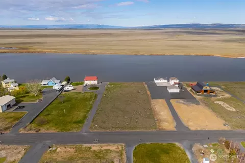 8652 Stonecrest Rd NE, Moses Lake, WA 98837
