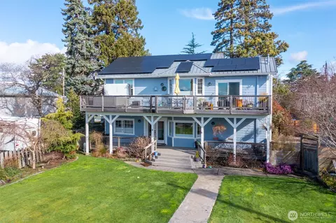 649 Marine Dr, Bellingham, WA 98225